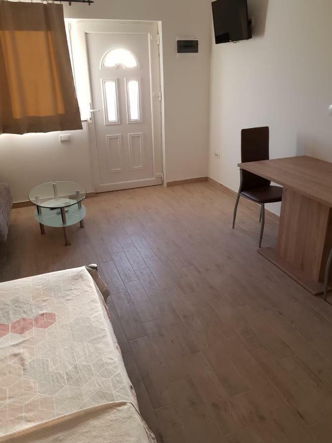 Studio Apartment Matija Podstrana Dış mekan fotoğraf