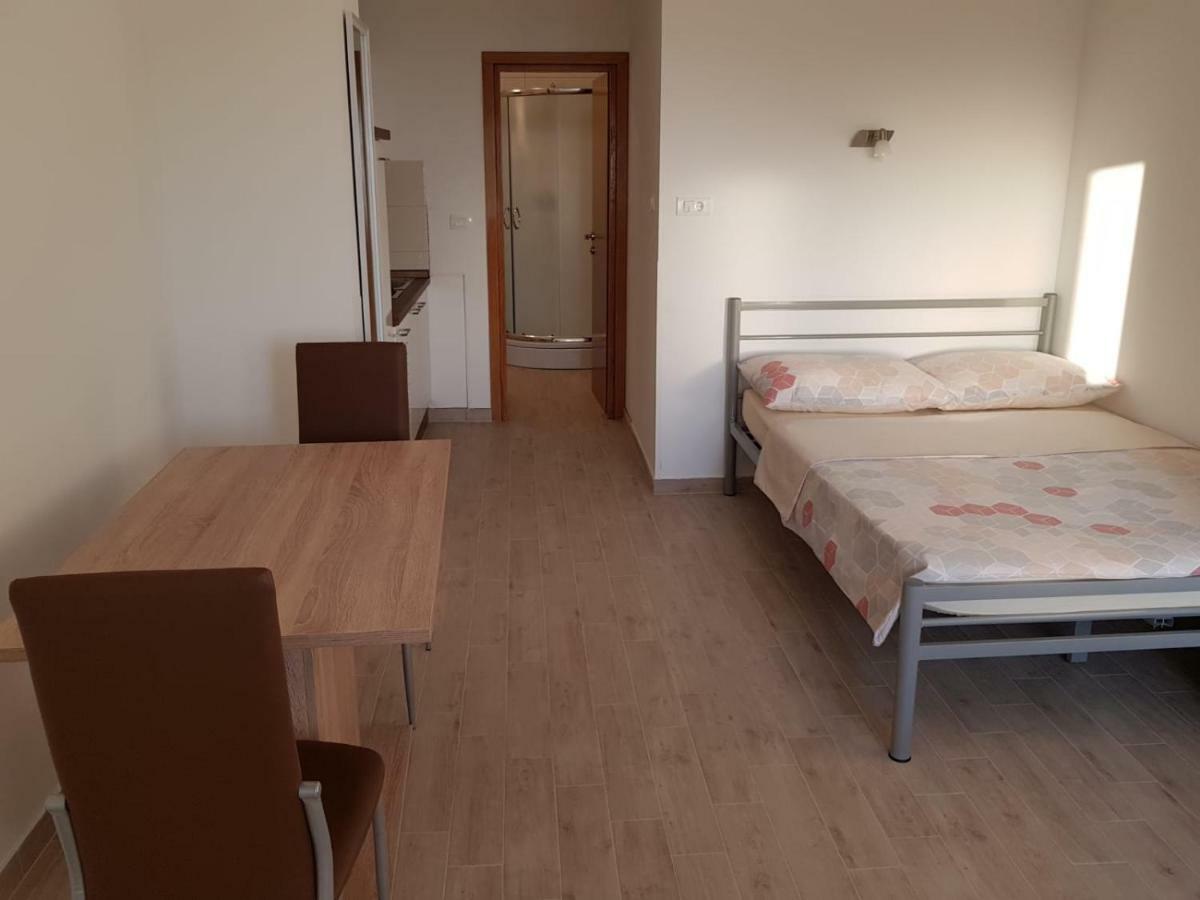 Studio Apartment Matija Podstrana Dış mekan fotoğraf