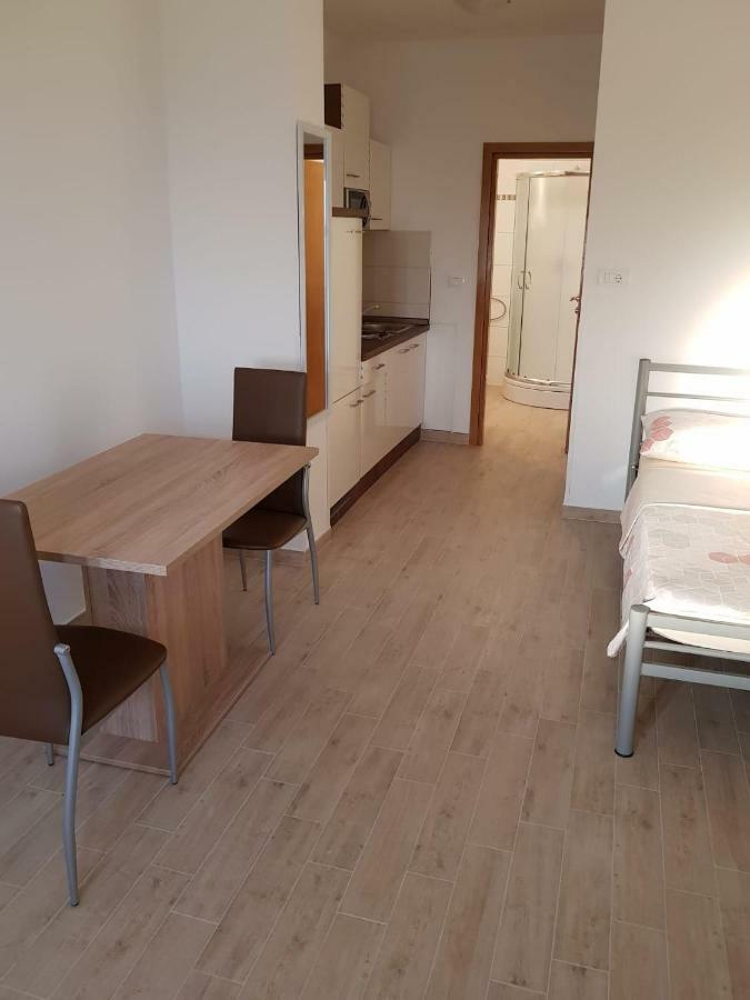 Studio Apartment Matija Podstrana Dış mekan fotoğraf