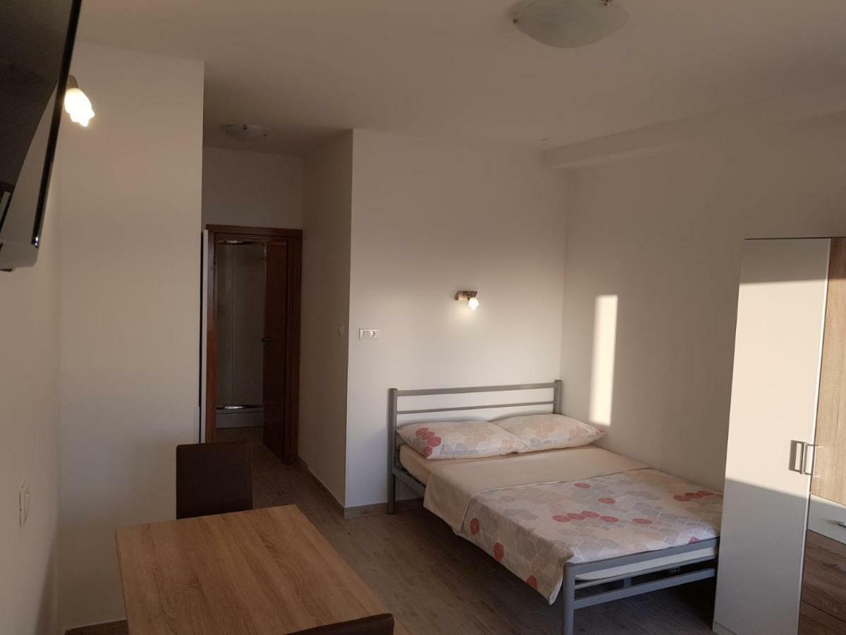 Studio Apartment Matija Podstrana Dış mekan fotoğraf